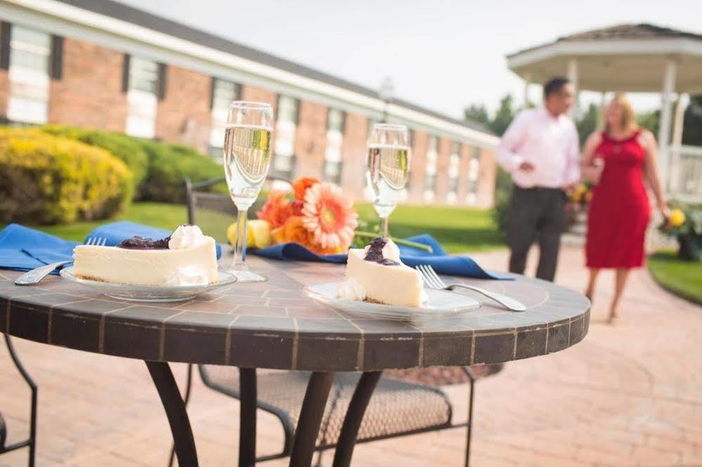 Red Lion Hotel Покателло Екстер'єр фото